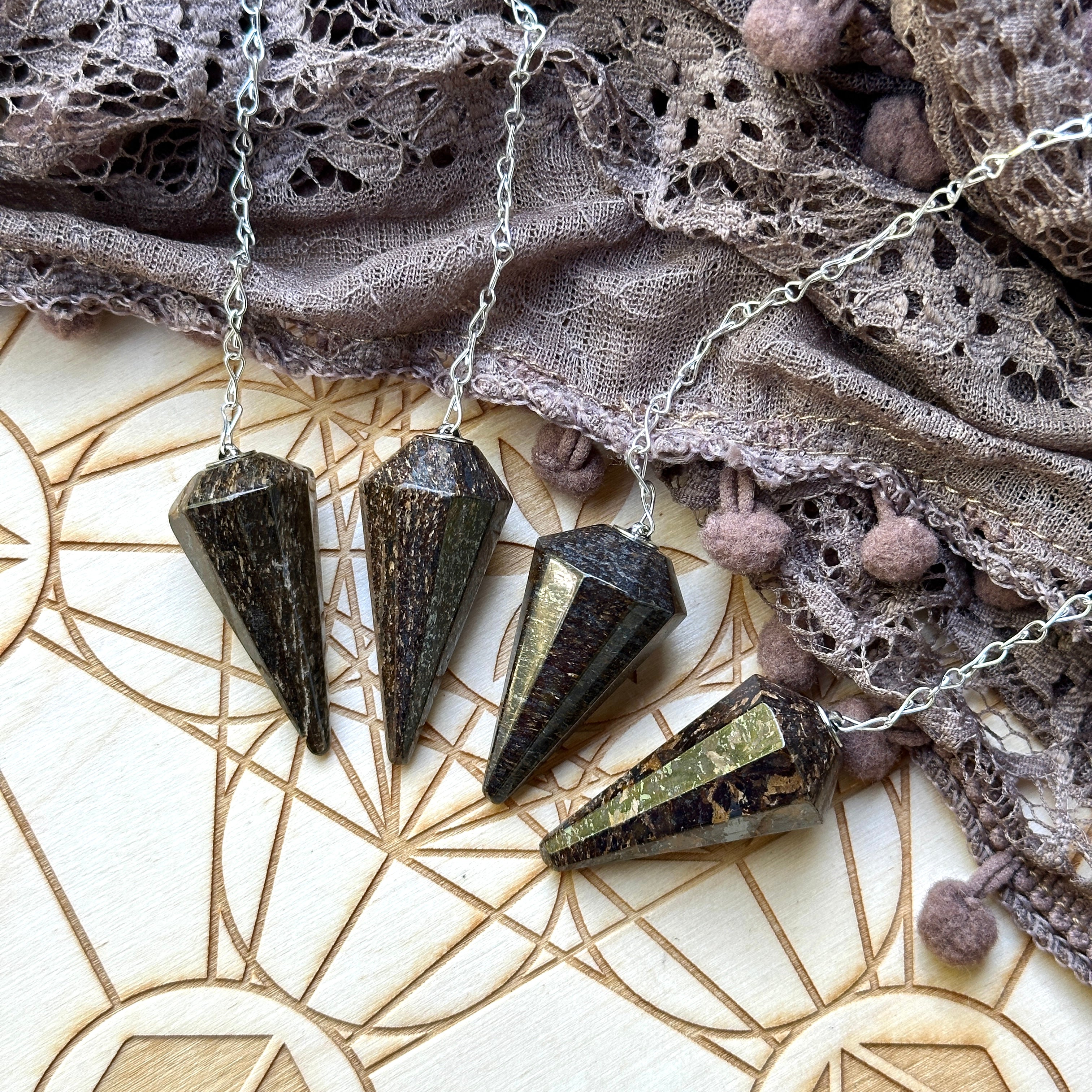 Bronzite Pendulum for Divinination
