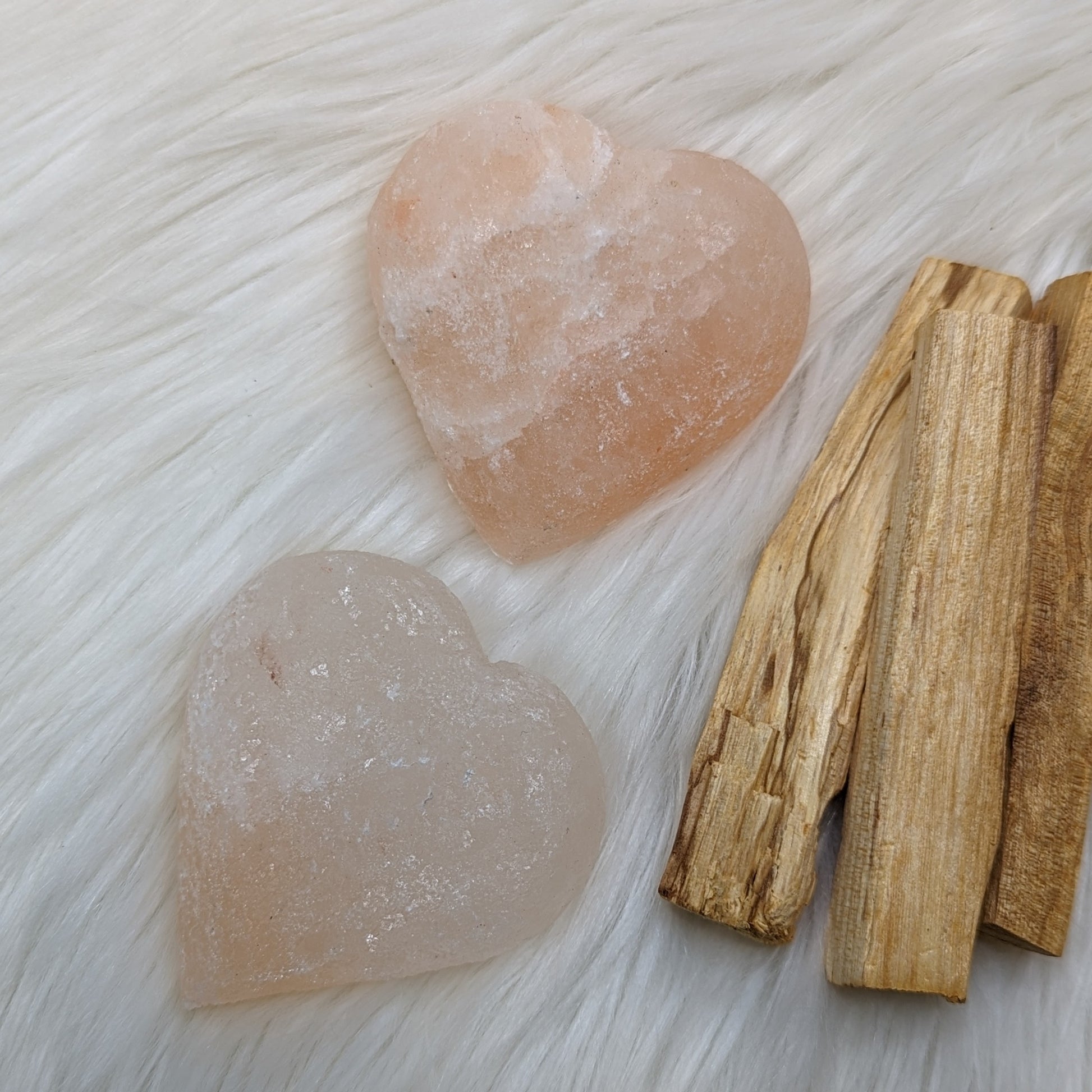 One Small Himalayan Salt Heart Carving ~Detoxify and Cleanse - Earth Family Crystals