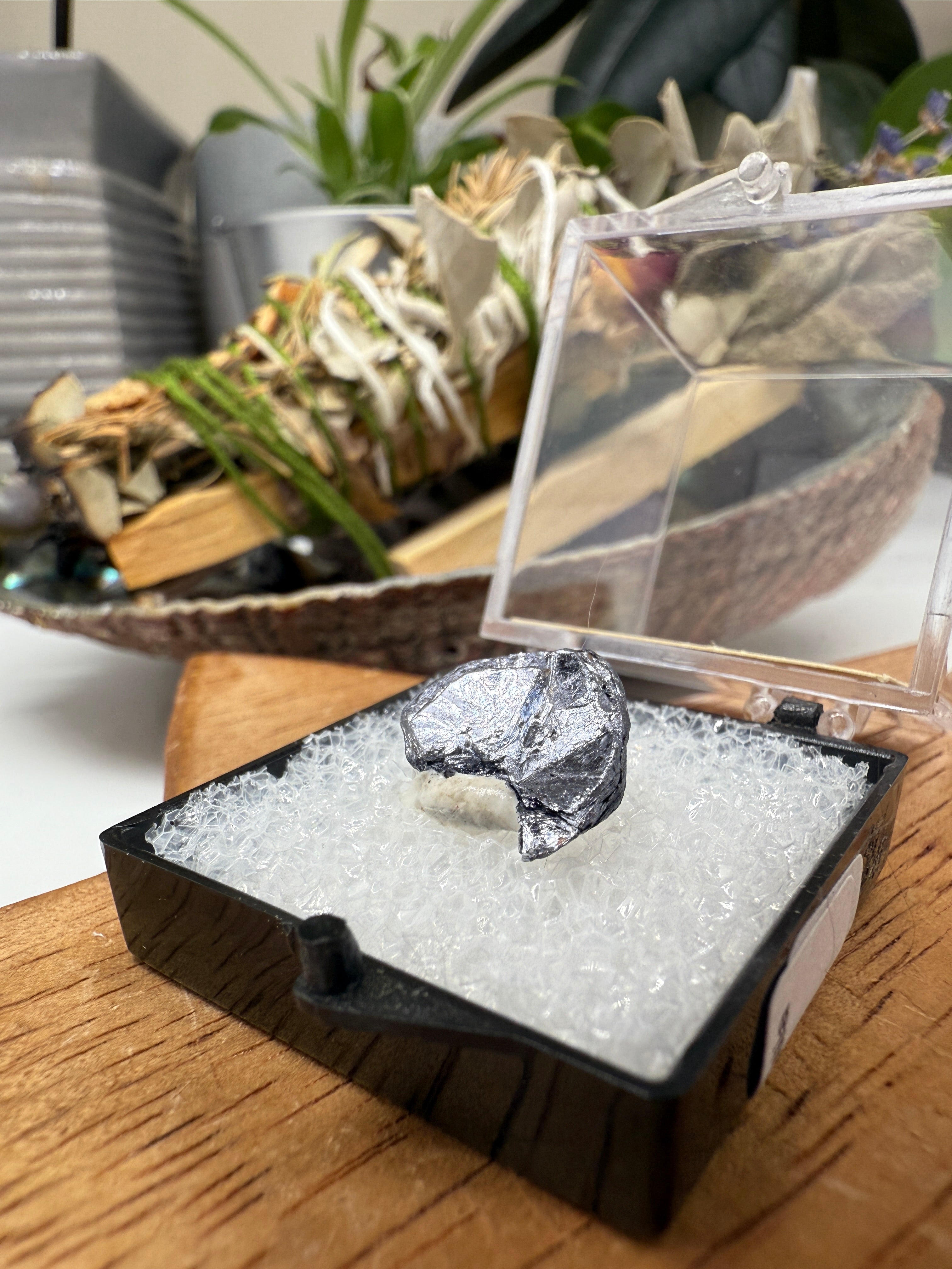 Molybdenite Hematite from Australia