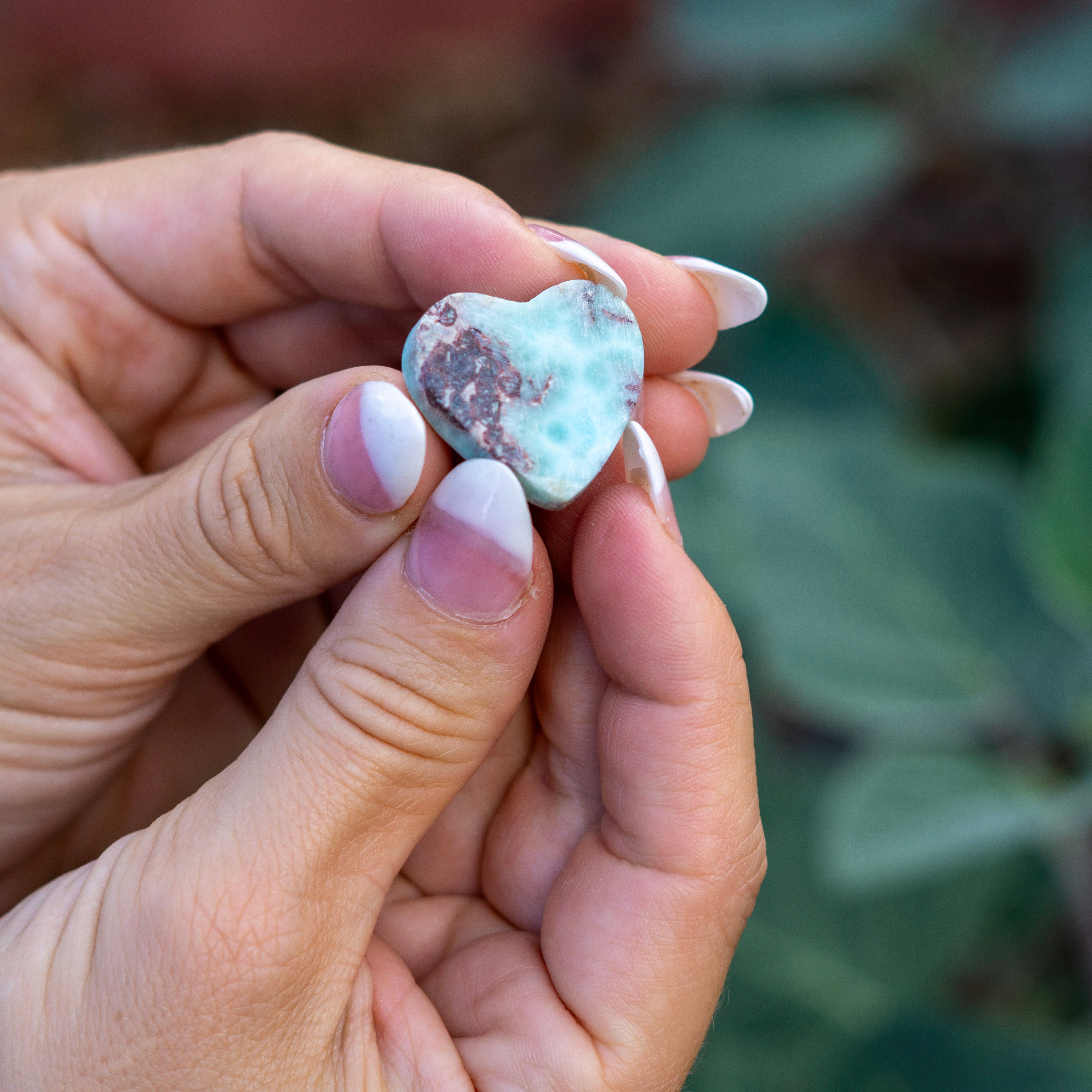 Small Laminar Heart Cabochon