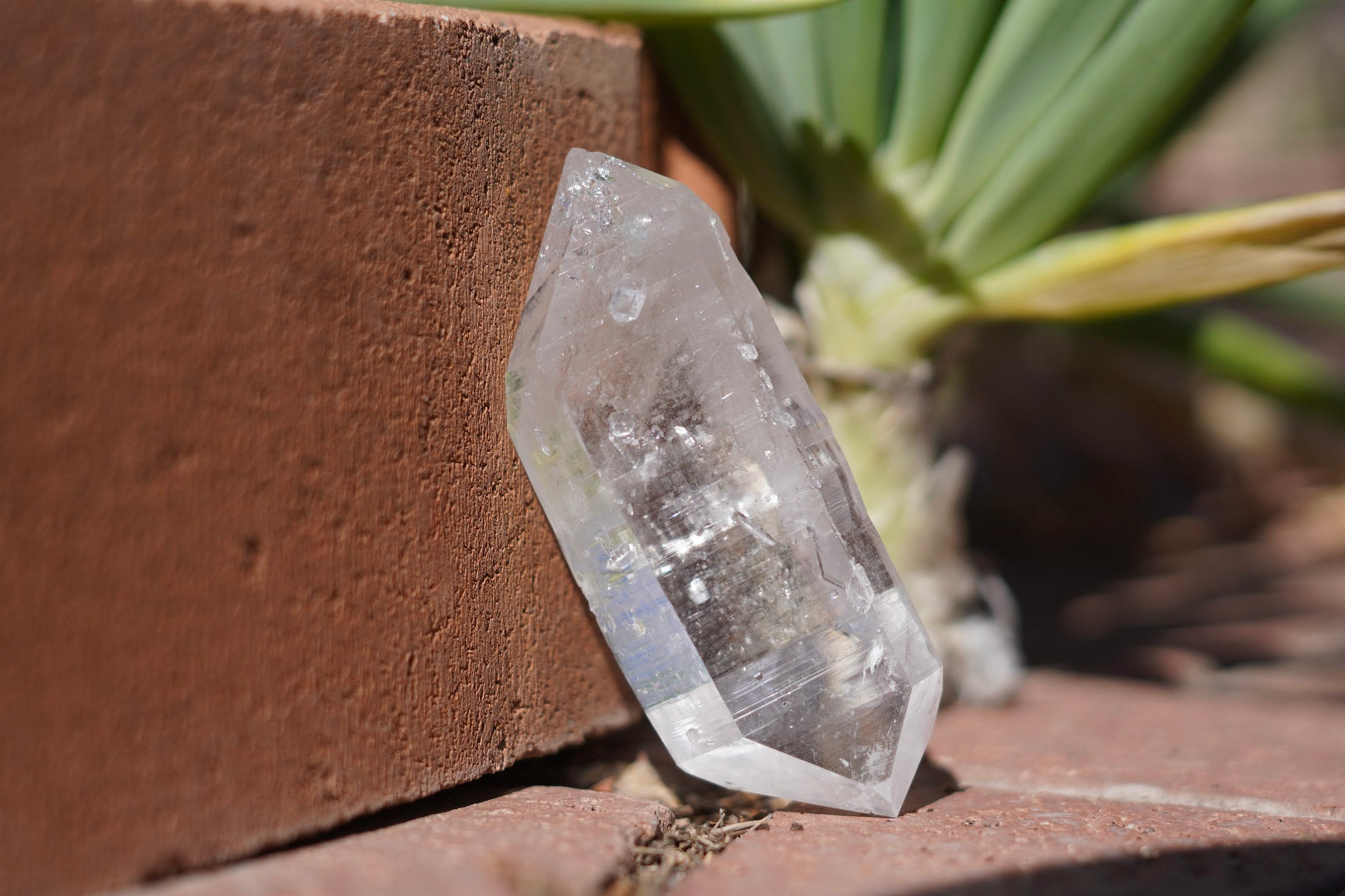 Ultra Clear Quartz Healing Crystals from Arkansas, USA - Medium Points