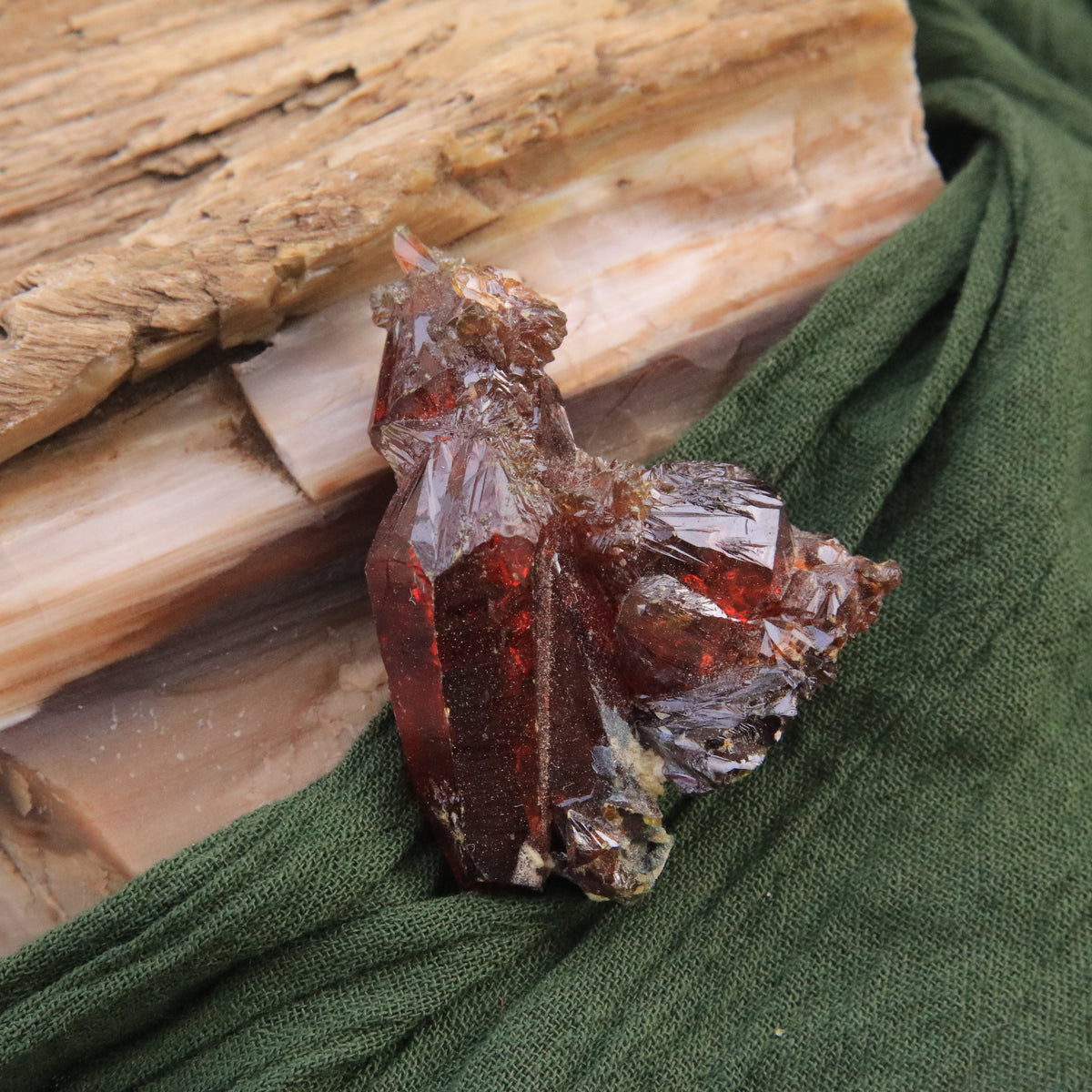 Crystal Rairity Zincite Crystal Cluster Cosmic Red Rarity Museum Grade – Earth Family ...