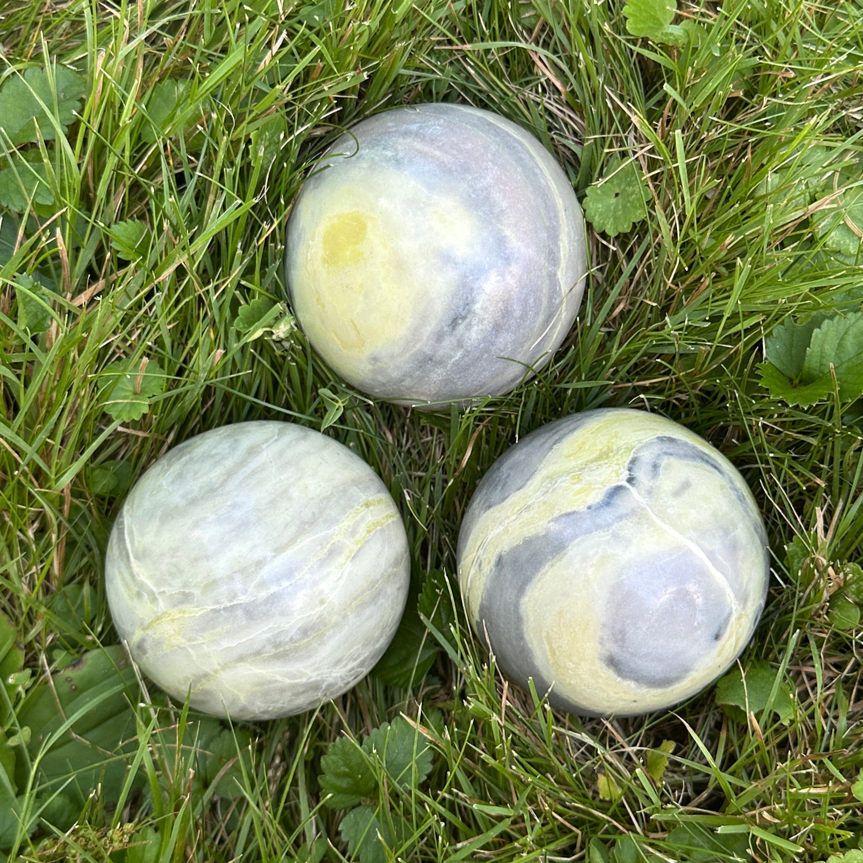 Infinite Serpentine Sphere Carvings (Medium)