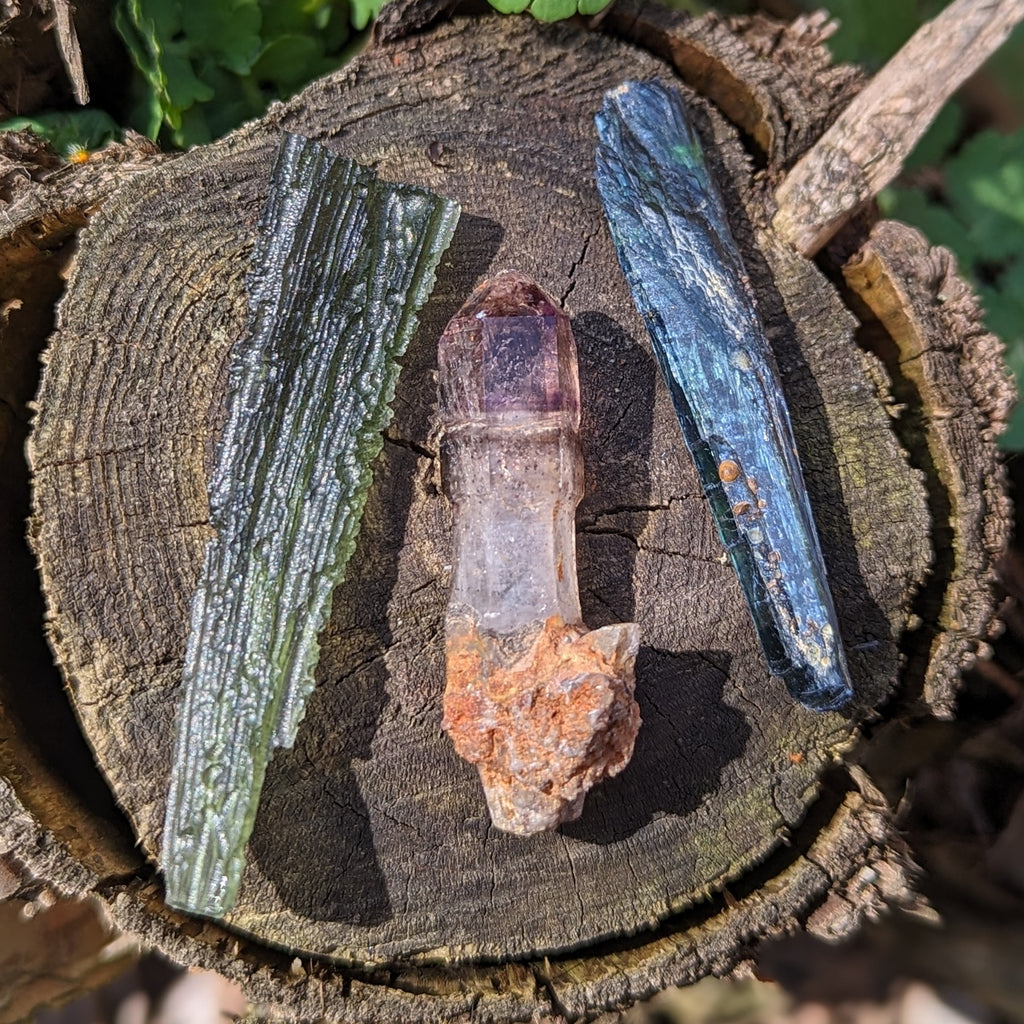 Cosmic Awakening ~ Feminine Healing ~ Emerald Dragon Codes ~ Moldavite Set with Vivianite and Shangaan Amethyst ~ Genuine AAA Grade Moldavite Tektite Crystal~ Cosmic Energies~ Natural Moldavite - Earth Family Crystals
