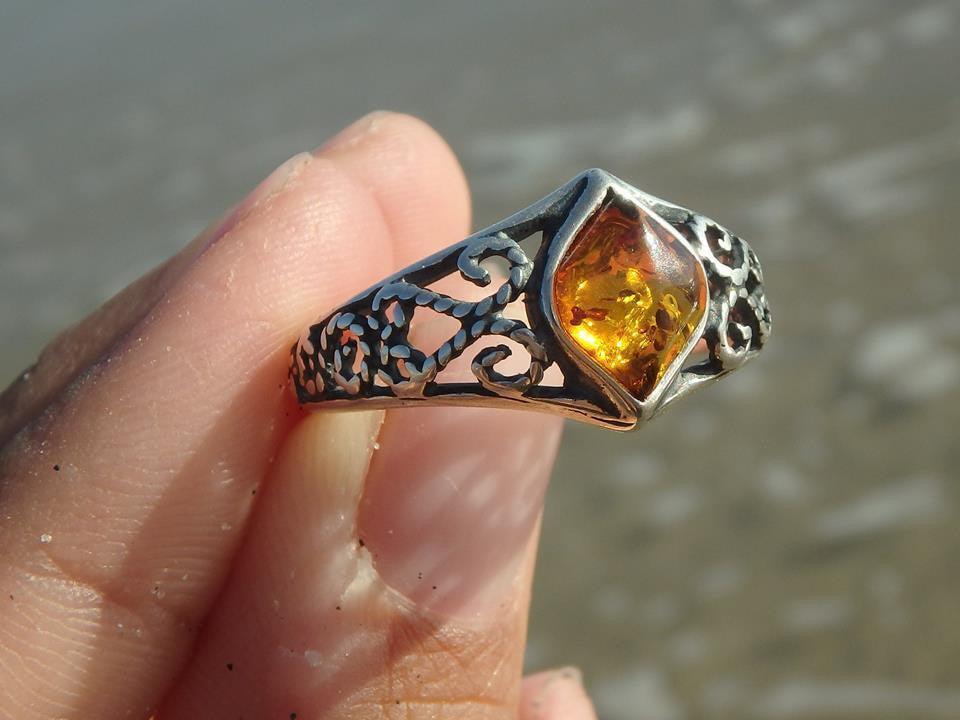 Elegant BALTIC AMBER STERLING SILVER RING (SIZE 10 , SIZE 7.5) - Earth Family Crystals