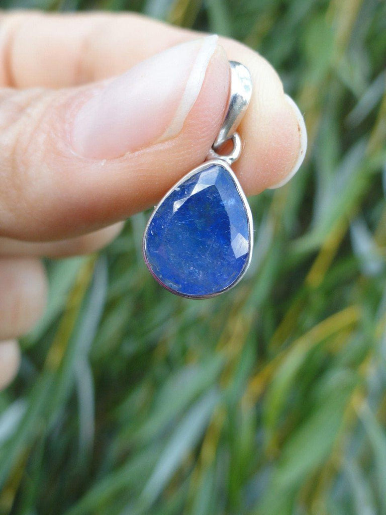 Faceted TANZANITE PENDANT IN STERLING SILVER (INCLUDES FREE SILVER CHAIN) - Earth Family Crystals