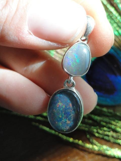 Amazing Flash Australian, Coober Pedy OPAL PENDANT In Sterling Silver (Includes Free Silver Chain) - Earth Family Crystals