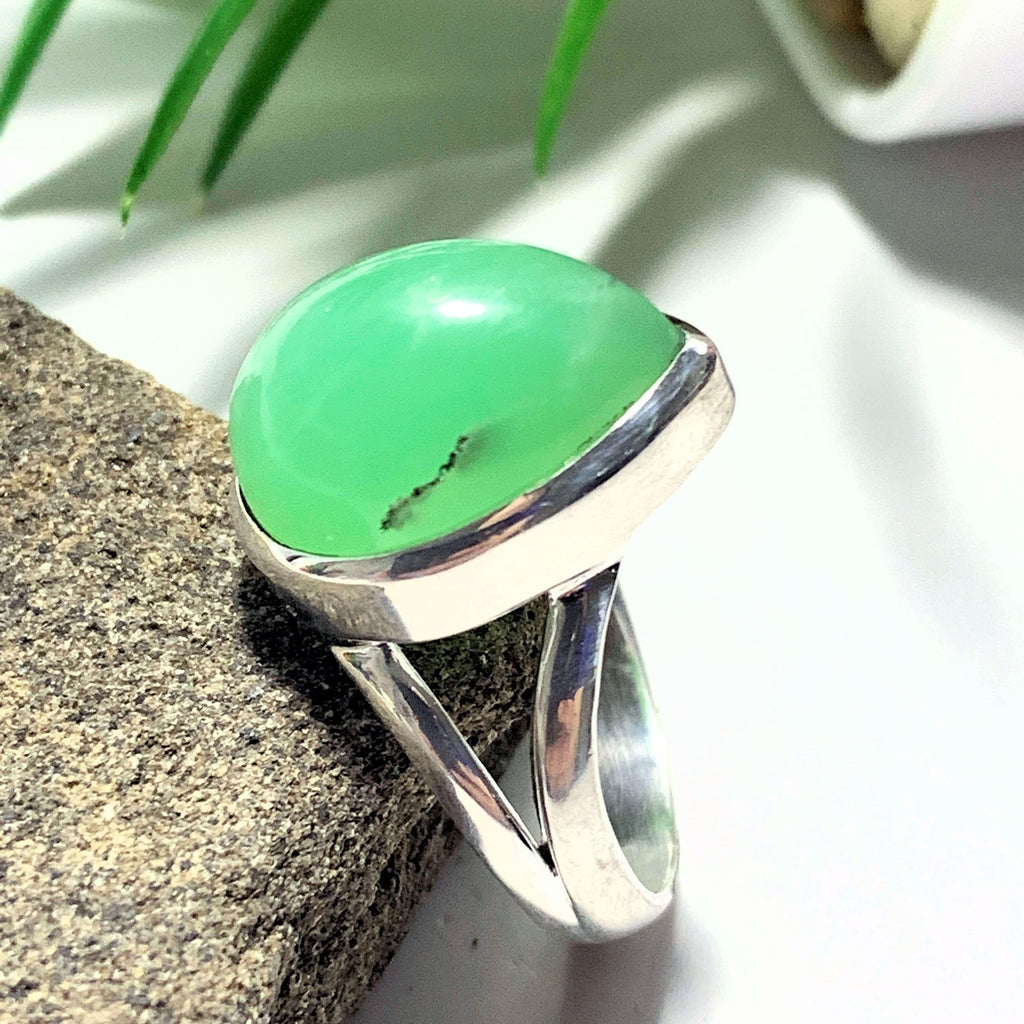 Apple Green Chrysoprase Sterling Silver Gemstone Ring (Size 7.5) - Earth Family Crystals