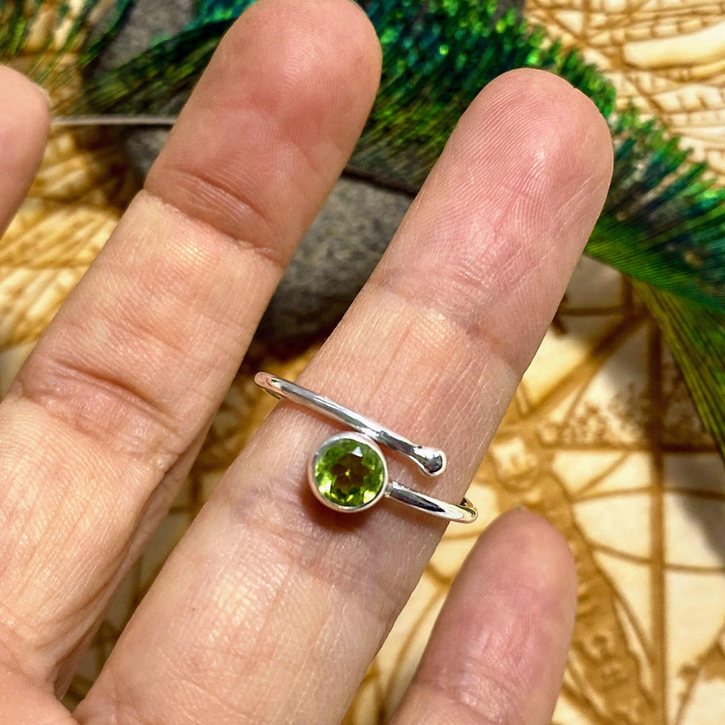 Brilliant Faceted Green Peridot Ring In Sterling Silver (Size Adjustable 8-9) - Earth Family Crystals