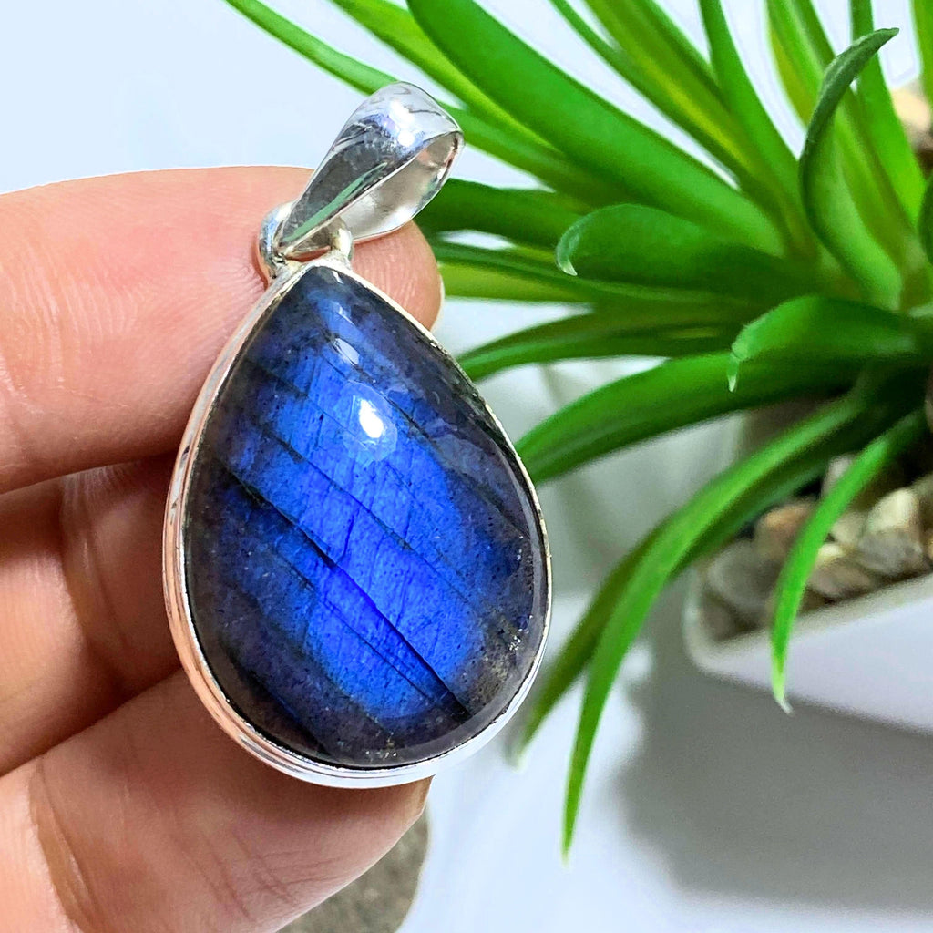 Blue Flashes Labradorite Sterling Silver Pendant (Includes Silver Chain) - Earth Family Crystals