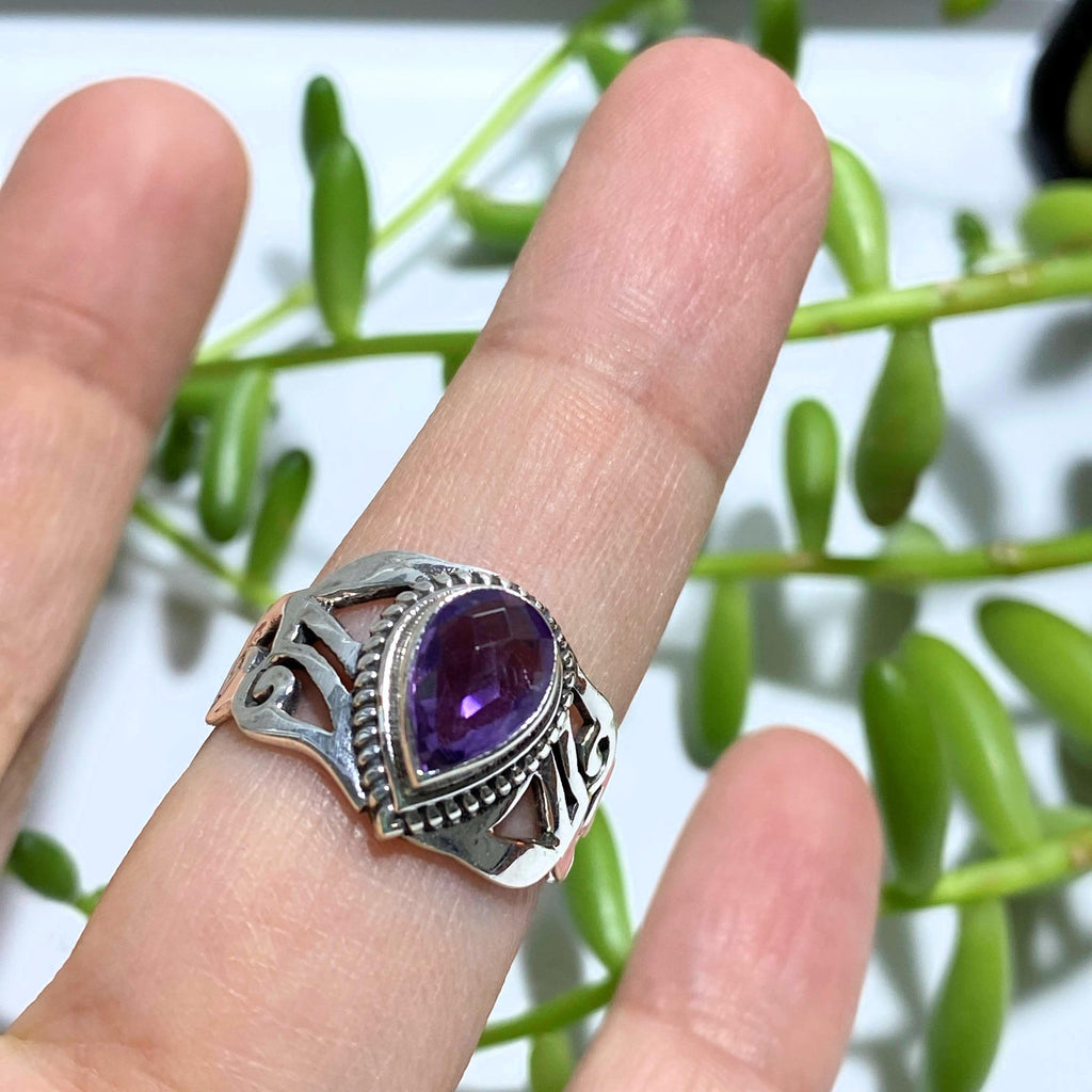 Faceted Lavender Amethyst Sterling Silver Ring (Size 7) - Earth Family Crystals