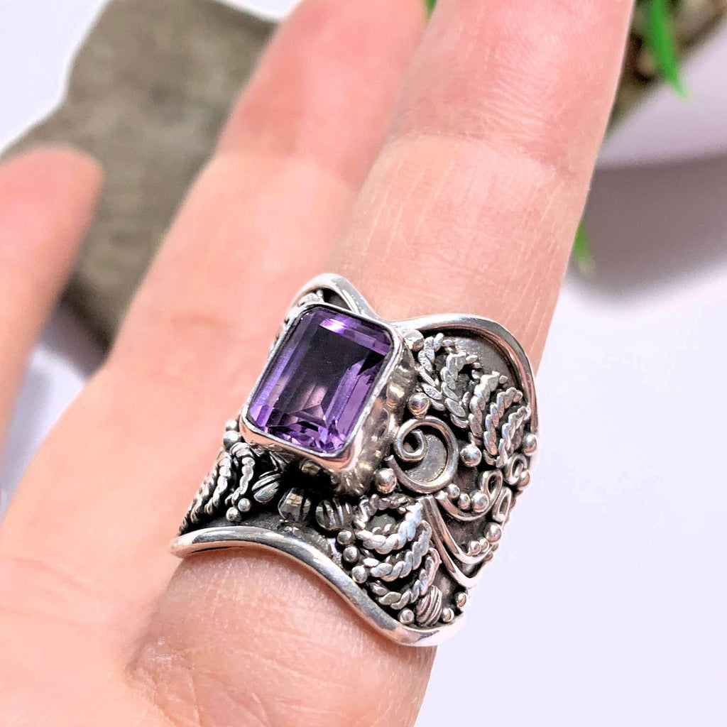 Faceted Purple Amethyst Elegant Sterling Silver Ring (Size 6.5) - Earth Family Crystals