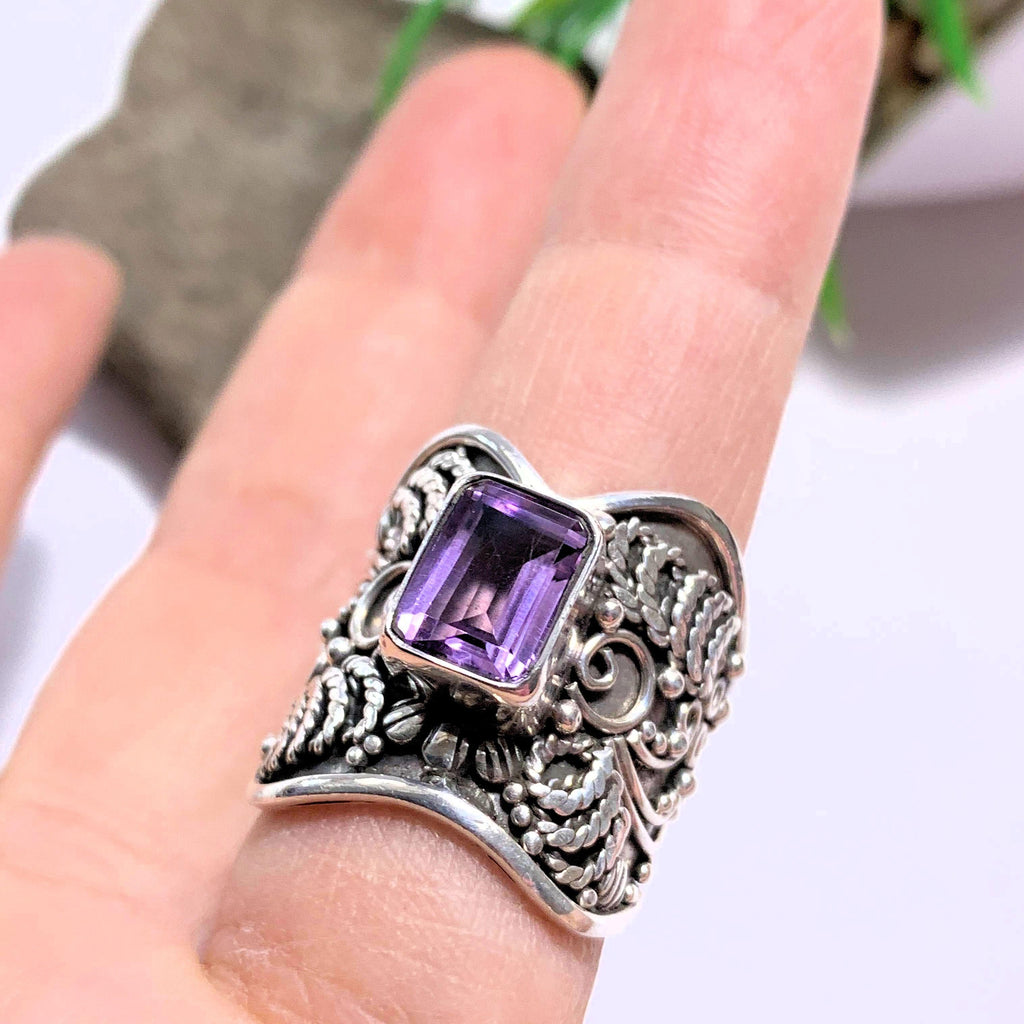 Faceted Purple Amethyst Elegant Sterling Silver Ring (Size 6.5) - Earth Family Crystals