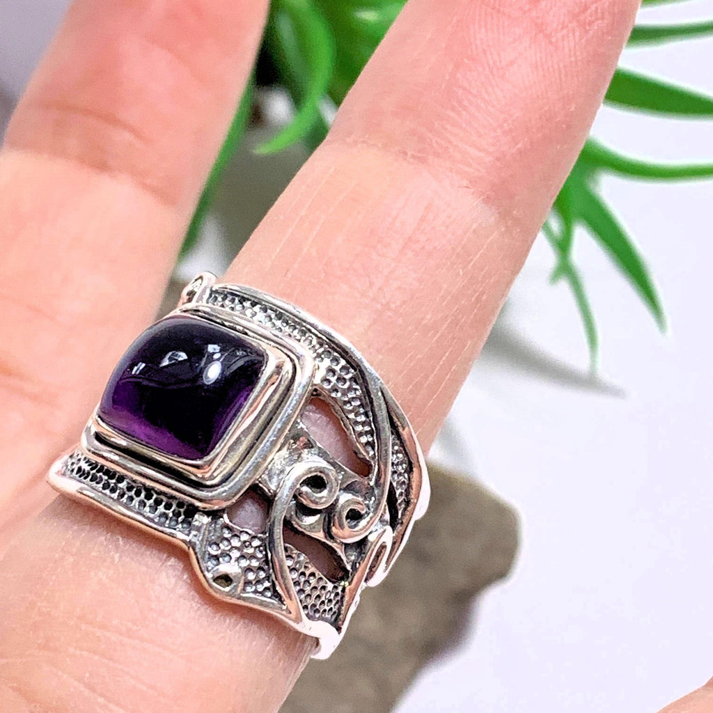 Pretty Deep Purple Amethyst Sterling Silver Ring (Size 6.5) - Earth Family Crystals