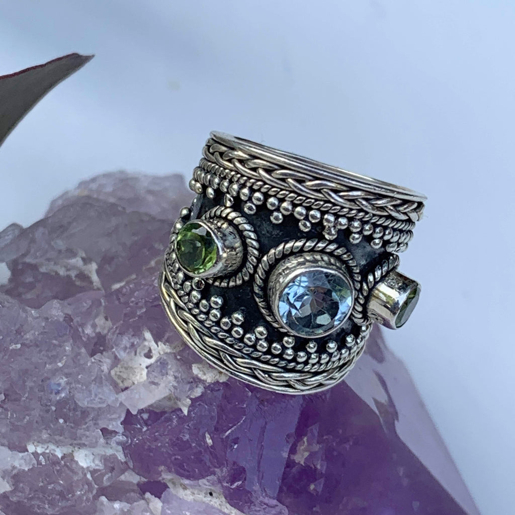 Chunky Faceted Blue Topaz & Peridot Ring in Sterling Silver (Size: 5.5) - Earth Family Crystals
