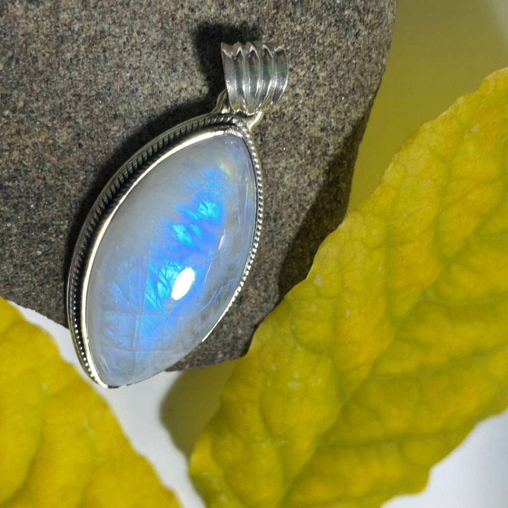 Beautiful flash! Rainbow Moonstone Sterling Silver Pendant (Includes Silver Chain) #3 - Earth Family Crystals