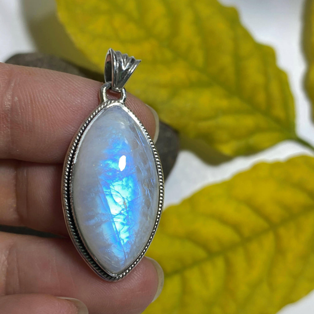 Beautiful flash! Rainbow Moonstone Sterling Silver Pendant (Includes Silver Chain) #3 - Earth Family Crystals