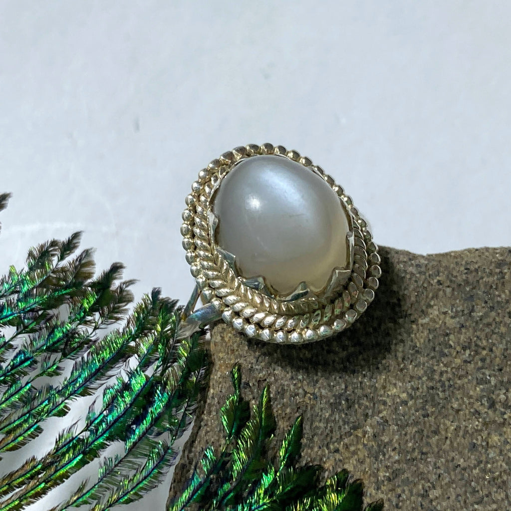 Pretty Pearl Moonstone Gemstone Ring in Sterling Silver (Size 8 ) - Earth Family Crystals