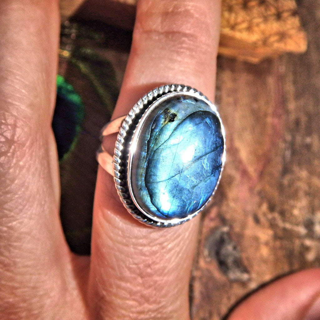 Breathtaking Optical Blue Flashes Labradorite Sterling Silver Ring (Size 8) - Earth Family Crystals