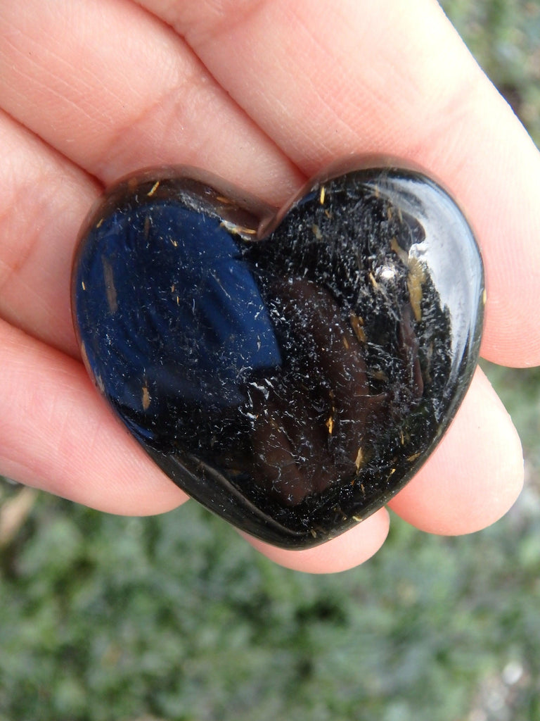 Moving Golden Flashes- Sorcerers Stone Greenland Nuummite Heart - Earth Family Crystals