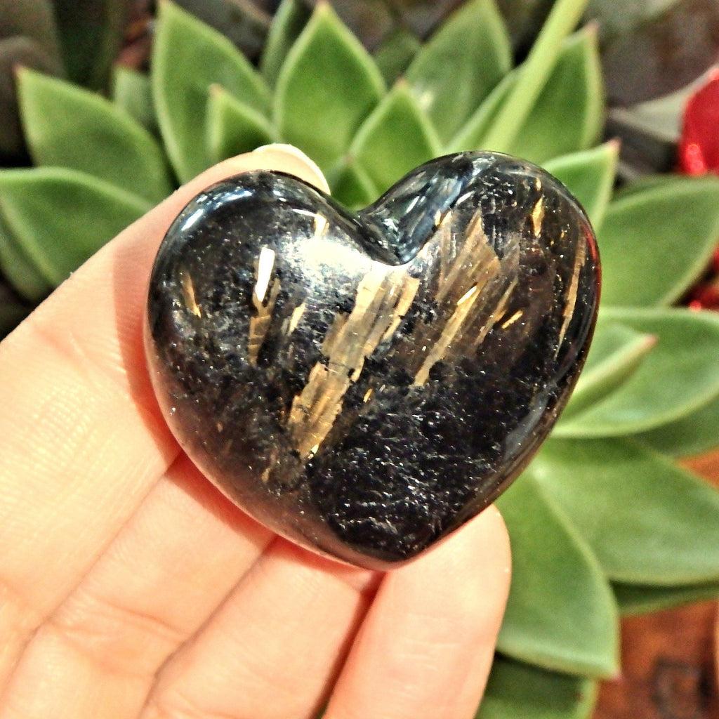 Pop Up Flashes Genuine Greenland Nuummite Love Heart 1 - Earth Family Crystals
