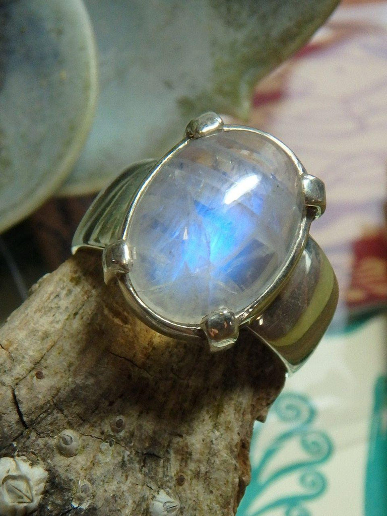 Beautiful Blue Flashes Rainbow Moonstone Ring In Sterling Silver (Size 7) - Earth Family Crystals