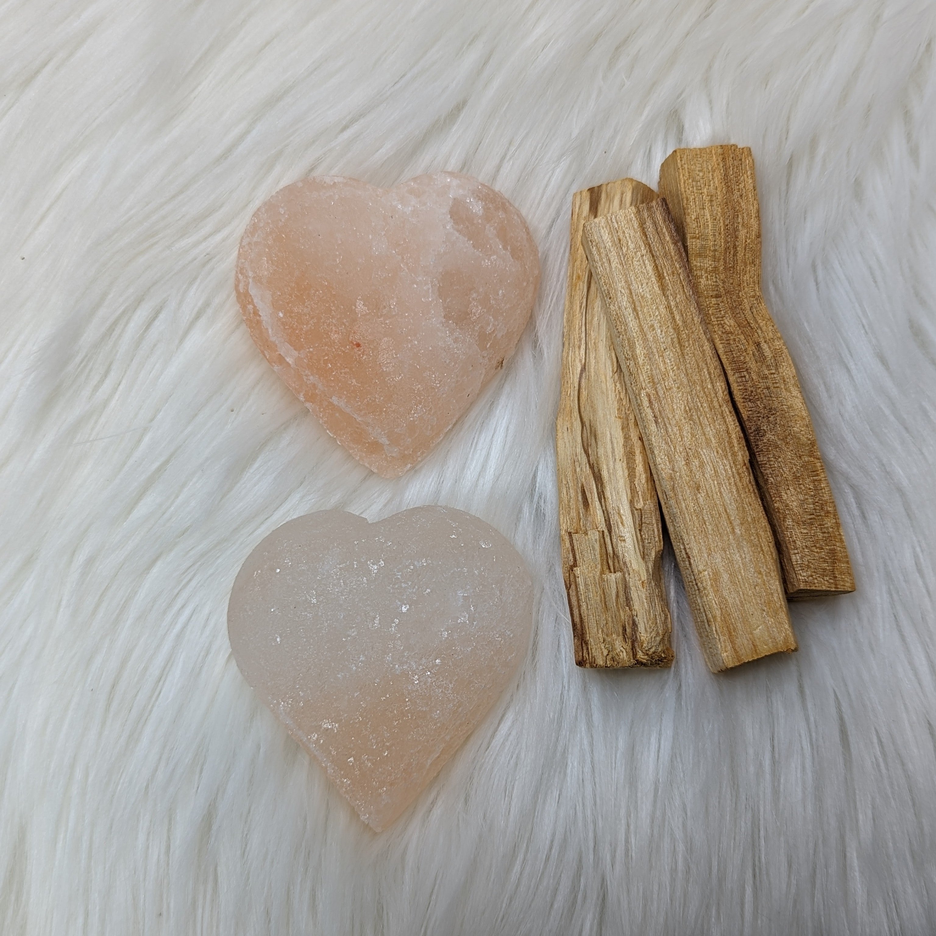 One Small Himalayan Salt Heart Carving ~Detoxify and Cleanse - Earth Family Crystals