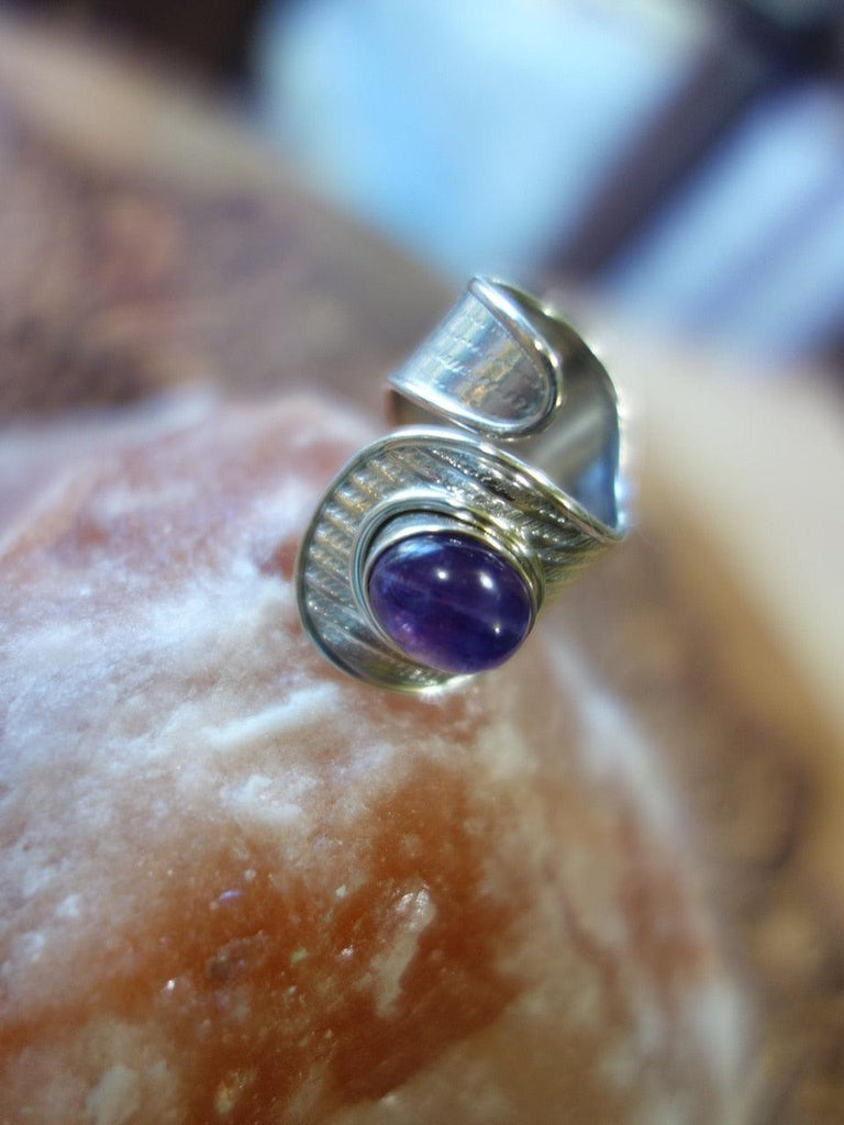 Exquisite Design! Deep Purple Amethyst Gemstone Ring In Sterling Silver (Size 7.5) - Earth Family Crystals