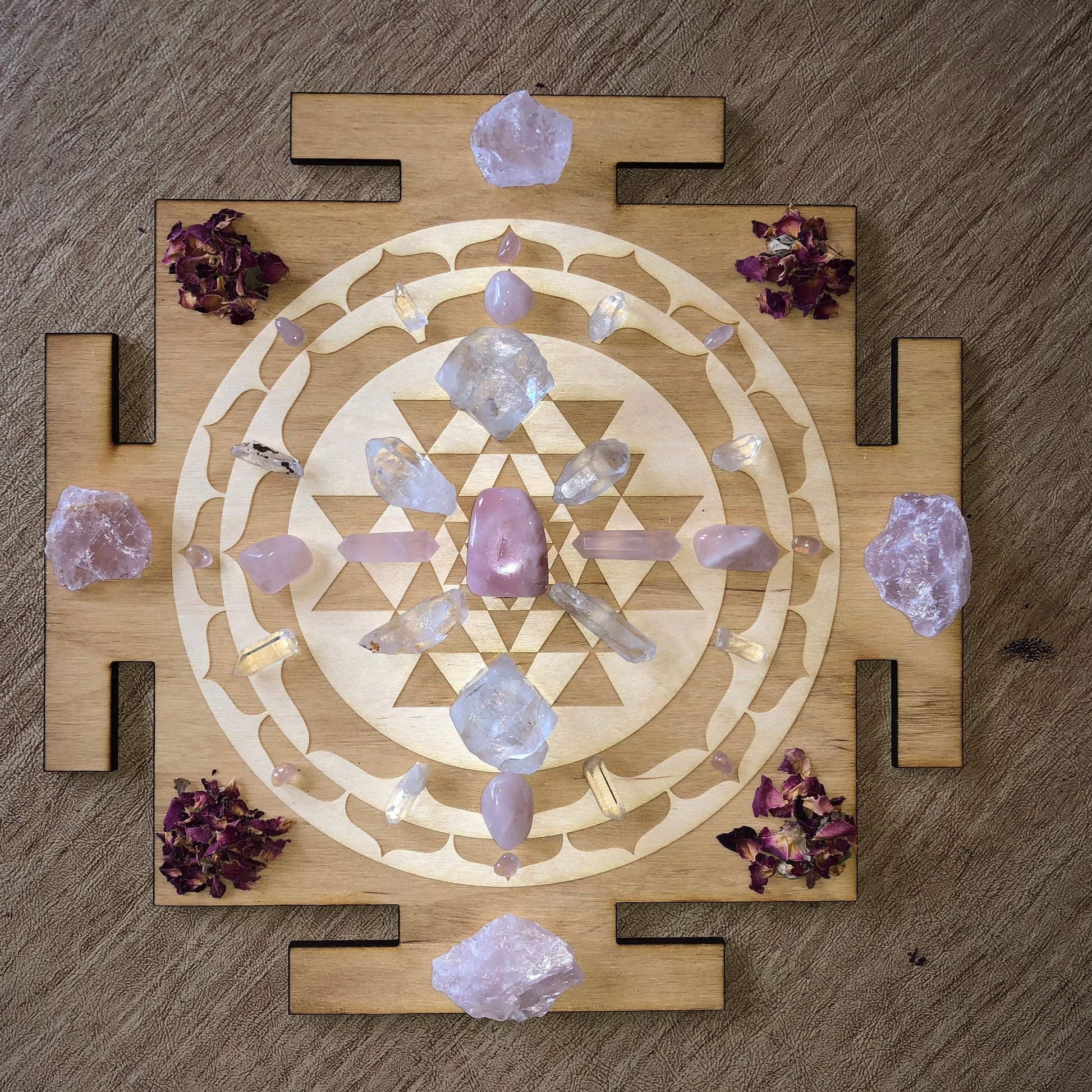 Sri Yantra Crystal Grid #3 - Earth Family Crystals
