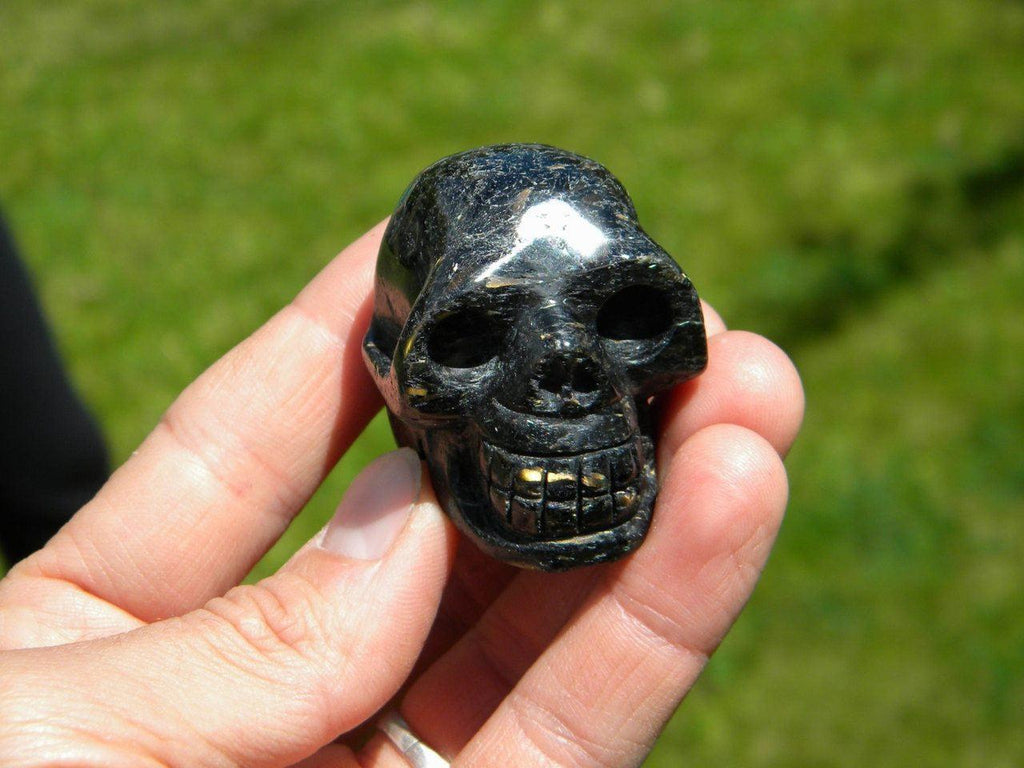 Mysterious Black NUUMMITE SKULL With GOLDEN Flash From Greenland* - Earth Family Crystals