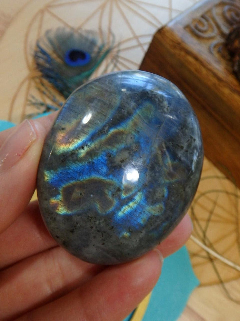 Stunning Flashes of Color Labradorite Palm Stone 1 - Earth Family Crystals