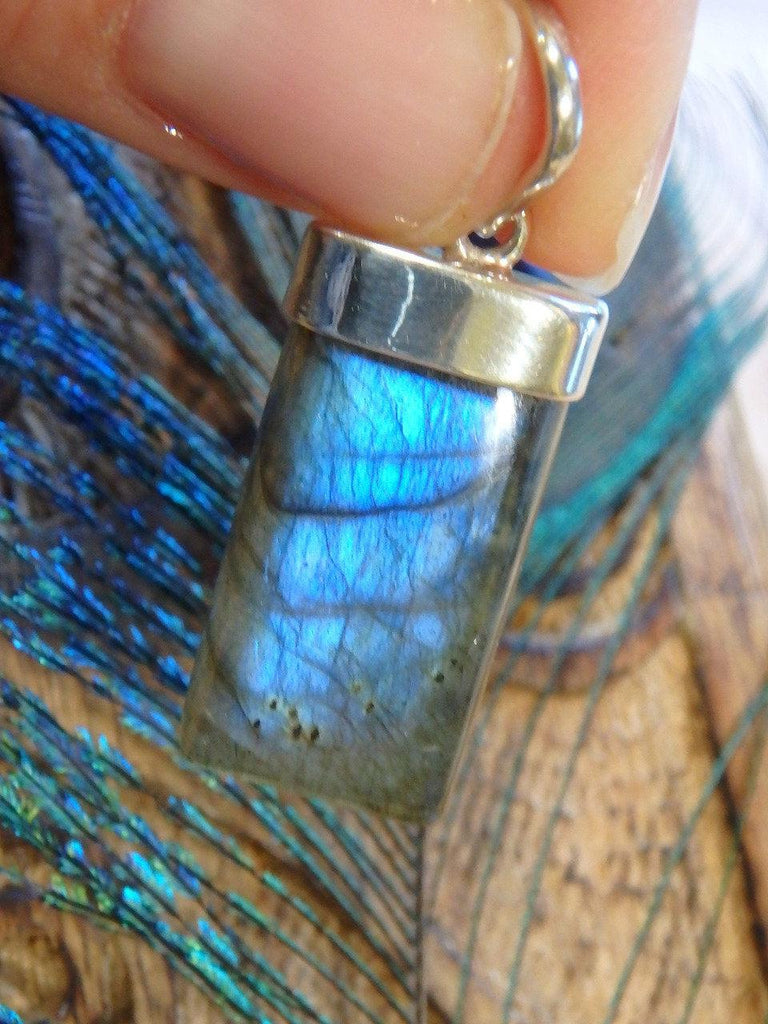 Pretty Flashes of Blue Color Labradorite Pendant In Sterling Silver (Includes Silver Chain) - Earth Family Crystals