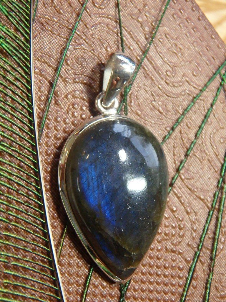 Cobalt Blue Flash Labradorite Gemstone Pendant In Sterling Silver (Includes Silver Chain) 6 - Earth Family Crystals