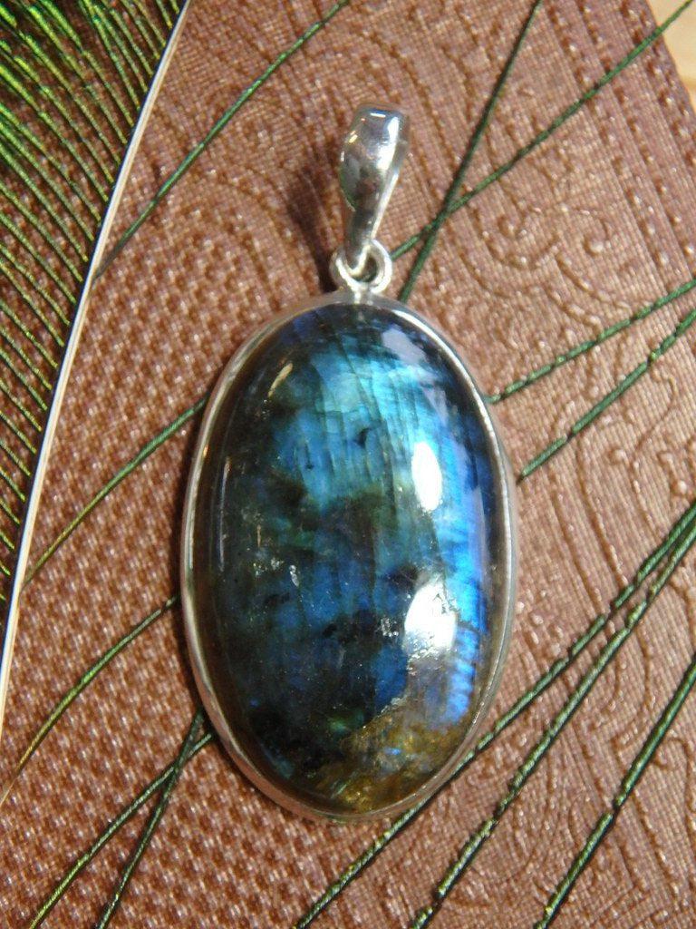 Amazing Flash Labradorite Gemstone Pendant In Sterling Silver (Includes Silver Chain) 9 - Earth Family Crystals